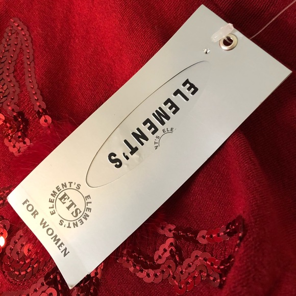 🦀2/$25 NWT! European Sequin Feather Sweater! - Picture 7 of 10